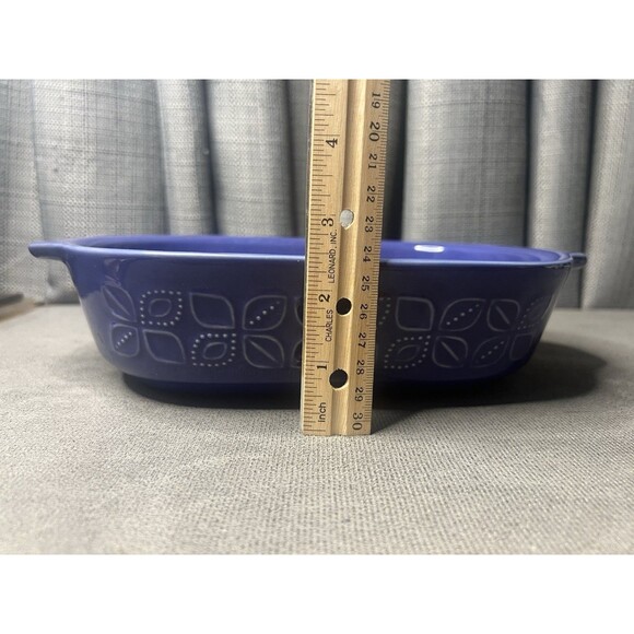 Corning Ware Medium Baker Embossed Stoneware Casserole Dish Blue 1.5 QT - Picture 8 of 8